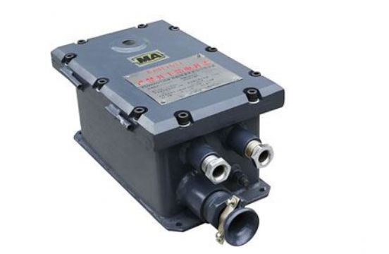 點擊查看詳細信息<br>標題：礦用150W隔爆電源箱 閱讀次數(shù)：2056