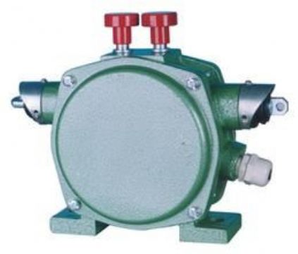 點擊查看詳細信息<br>標題：XLS系列雙向平衡拉繩開關(guān) 閱讀次數(shù)：2018