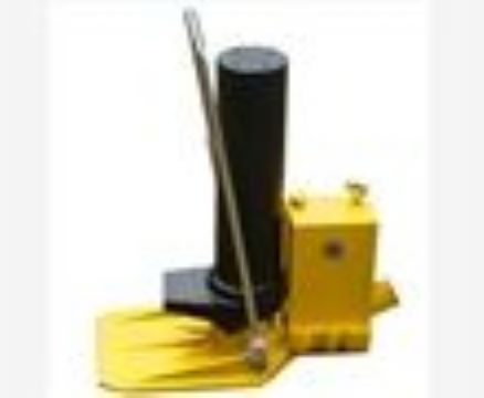 點(diǎn)擊查看詳細(xì)信息<br>標(biāo)題：GYQD-196型寬枕板起道器 閱讀次數(shù)：2387