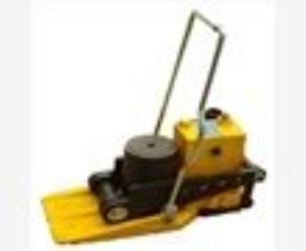 點(diǎn)擊查看詳細(xì)信息<br>標(biāo)題：YQD-245型液壓起道器 閱讀次數(shù)：1910