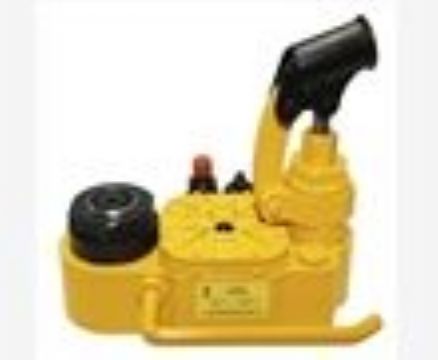 點(diǎn)擊查看詳細(xì)信息<br>標(biāo)題：YQ-88B型高鐵液壓起道器 閱讀次數(shù)：2075