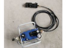 點(diǎn)擊查看詳細(xì)信息<br>標(biāo)題：錨索張拉機(jī)具 閱讀次數(shù)：1675